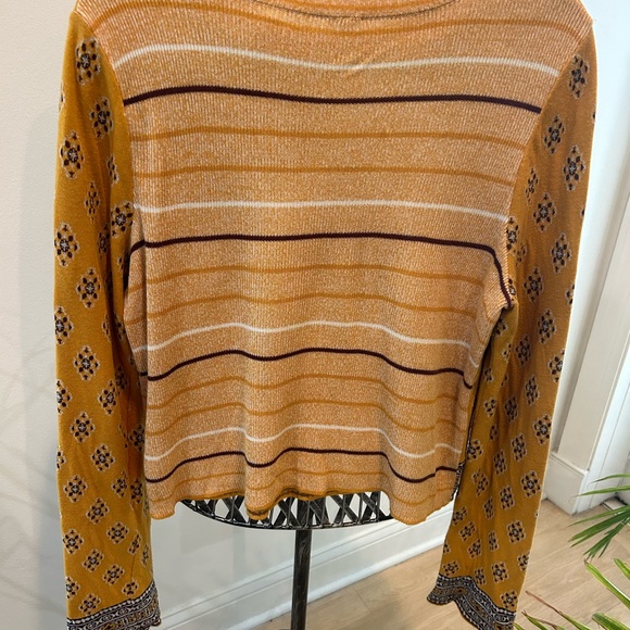 Free People - Yellow/Large/Crop- sweater - Picture 4 of 5
